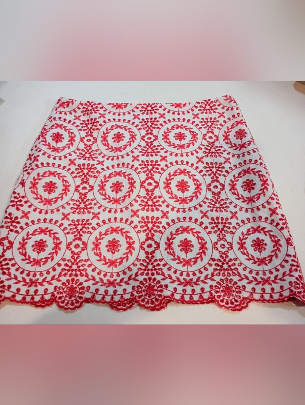NWT LOFT White Skirt with Coral Embroidered Floral Motif